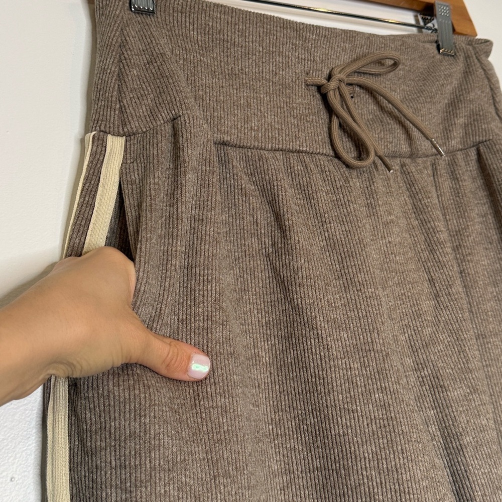 NWOT Halara ribbed high waisted wide leg lounge pants size large taupe - Picture 4 of 13